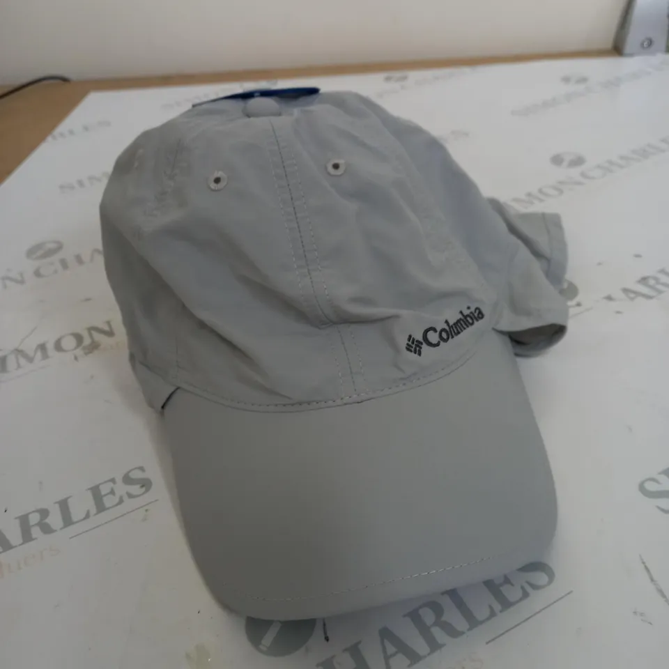 COLOMBIA LIGHT GREY CAP 