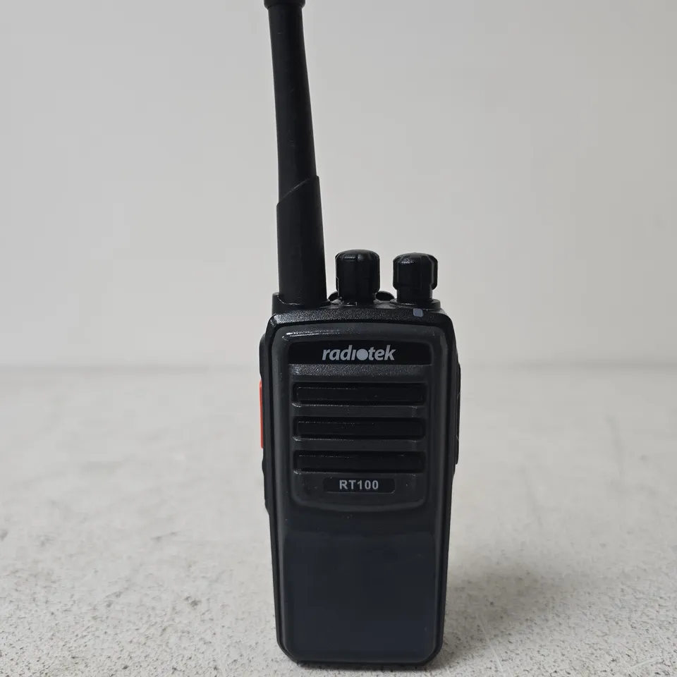 RADIOTEK RT100 HANDHELD RADIO (WALKIE-TALKIE) BLACK