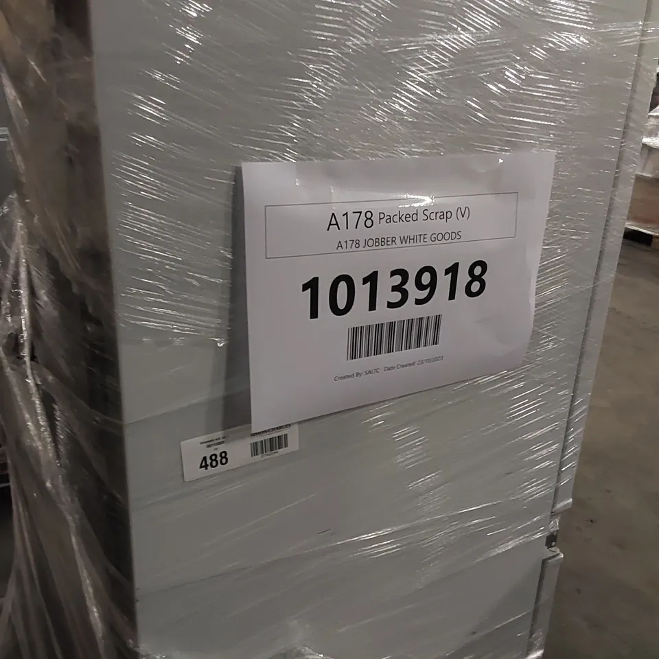 HISENSE RIB291F4AWF BUILT IN FRIDGE FREEZER WHITE AND HAIER FREESTANDING WASHER DRYER IN GRAPHITE