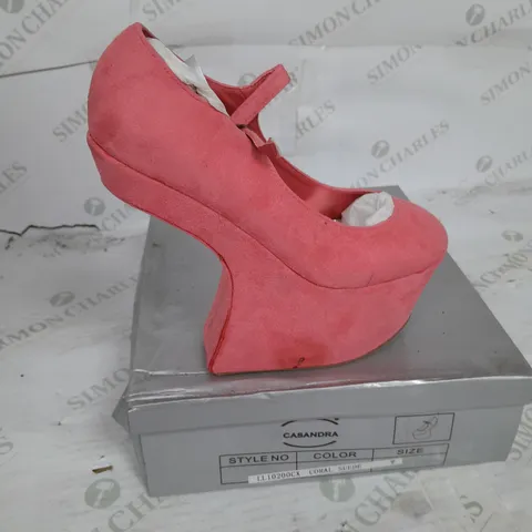 BOXED PAIR OF CASANDRA PLATFORM STRAP SHOE IN CORAL SUEDE SIZE 5