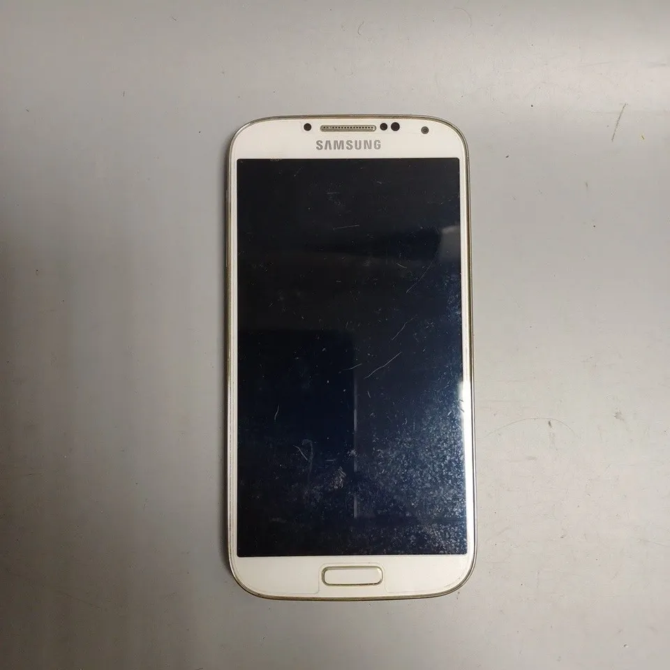 SAMSUNG GALAXY S4 SMARTPHONE 