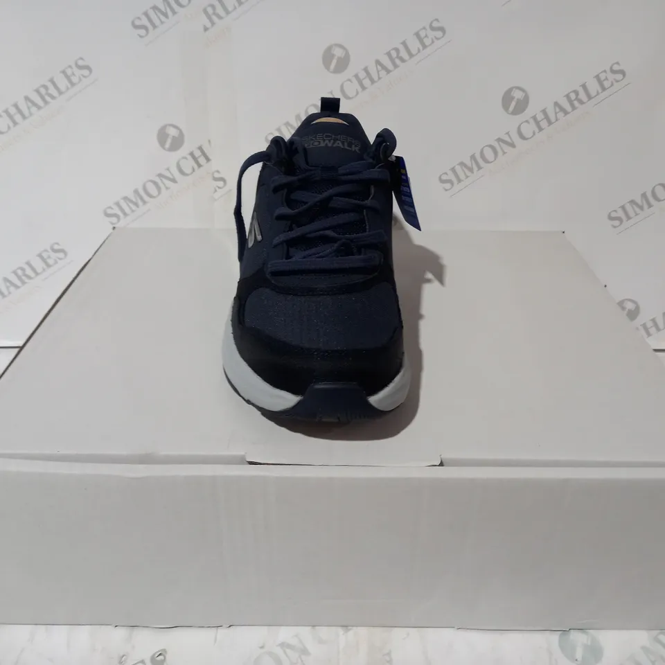 BOXED SKECHERS MEN'S GO WALK OUTDOOR WATER REPELLENT LACE UP TRAINERS - NAVY UK SIZE 9 MENS