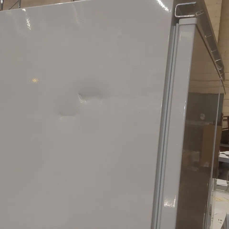 LOGIK LIFF7024 INTEGRATED 70/30 FRIDGE FREEZER - SLIDING HINGE