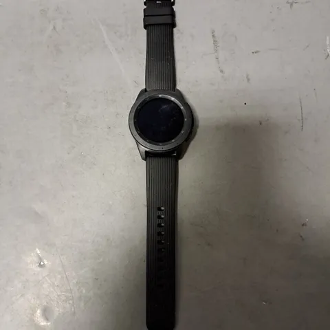 SAMSUNG GALAXY WATCH SM-R810