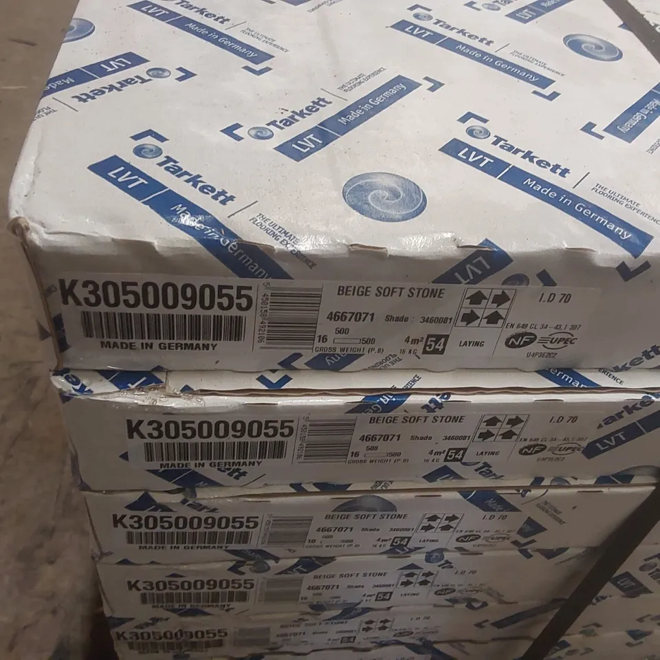 PALLET CONTAINING APPROXIMATELY 48x PACKS OF BRAND NEW TARKETT BEIGE SOFT STONE 4667071 LVT - 4M² PP