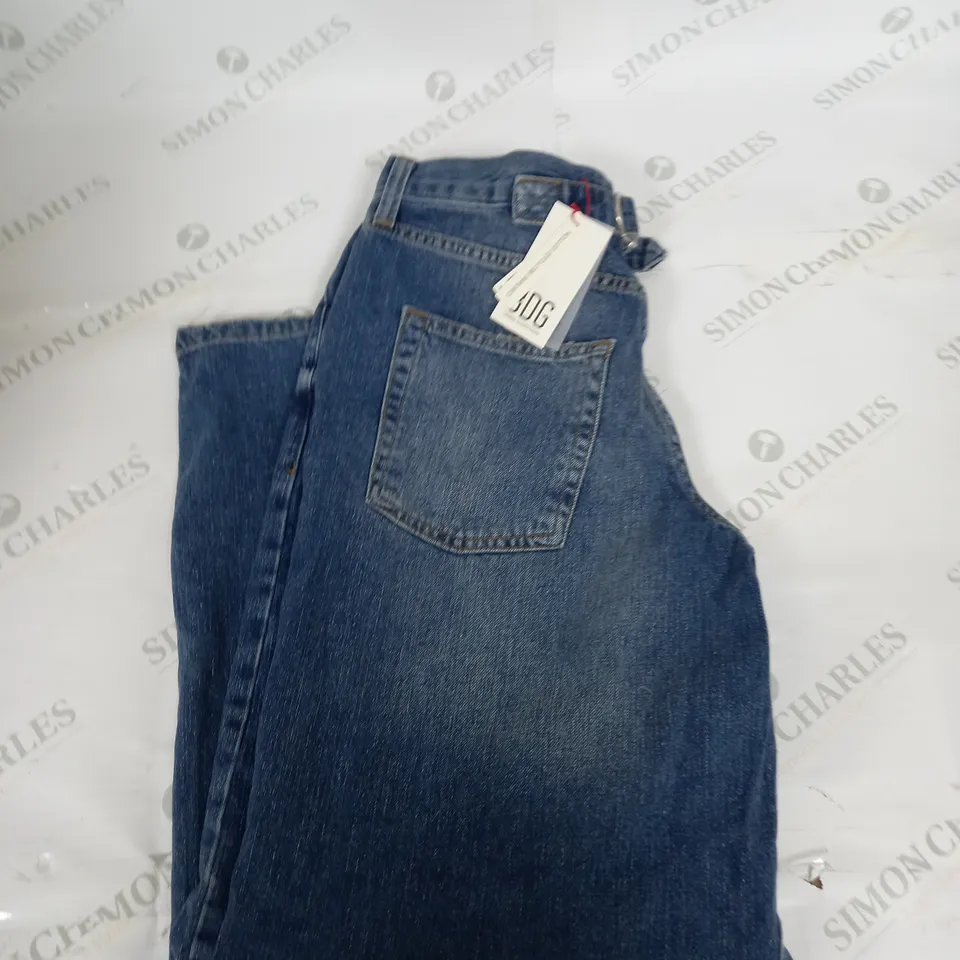 BDG BLUE DENIM JEANS SIZE W27 L30