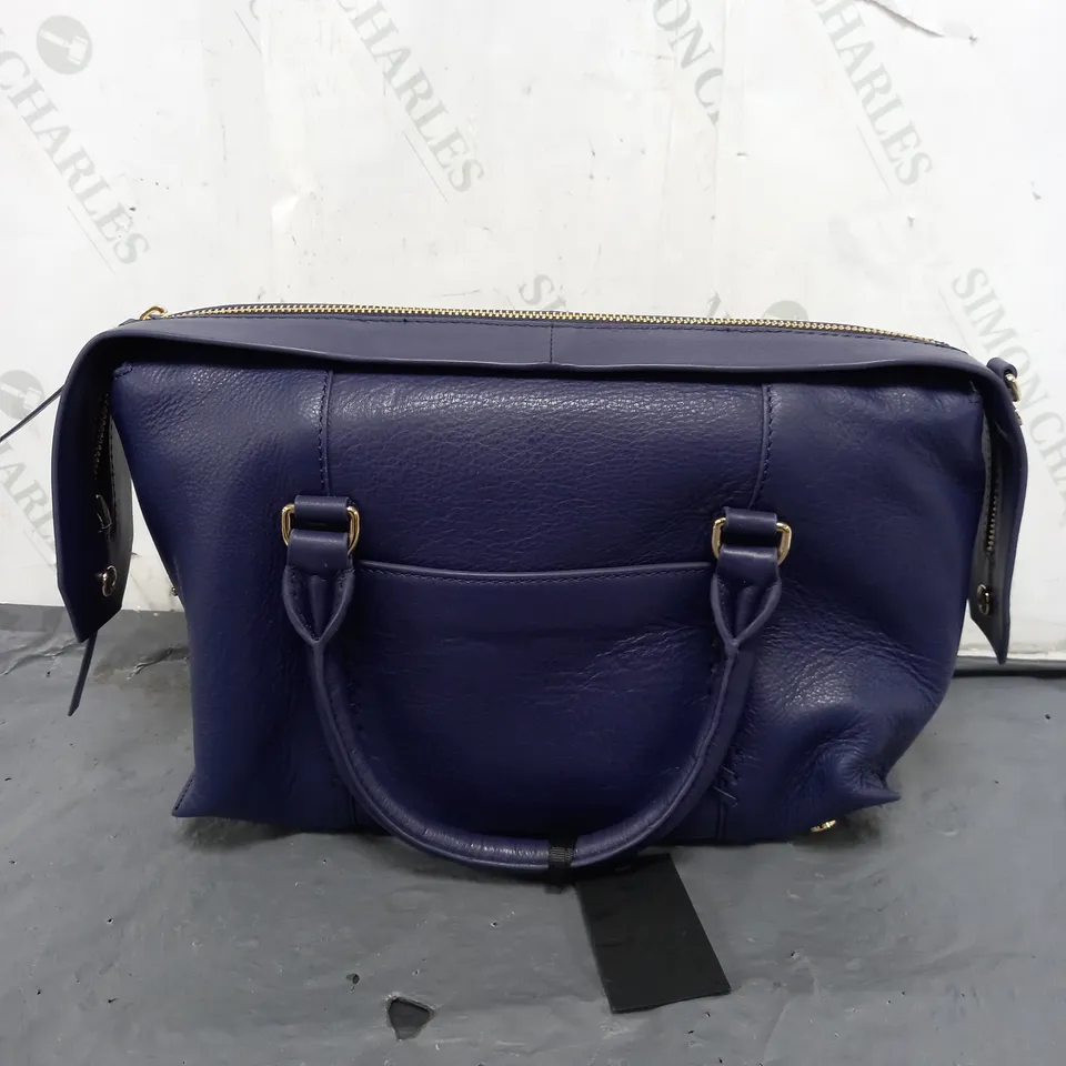 BEN DE LISI FAUX LEATHER BAG 