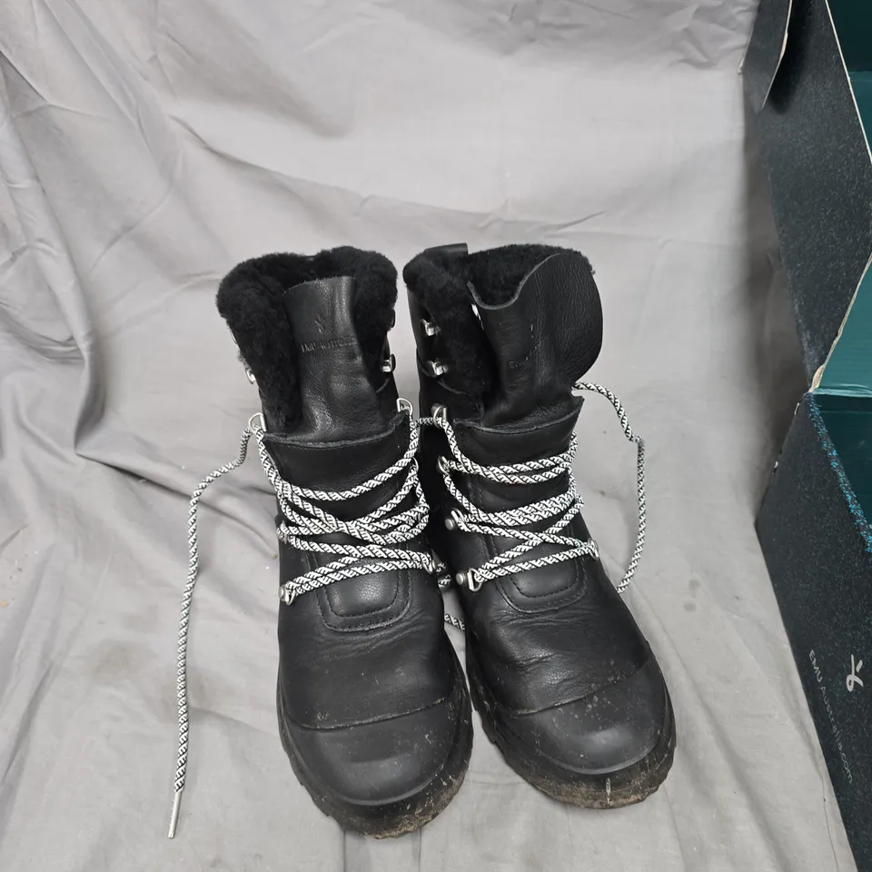 EMU AUSTRALIA DONGARA 2.0 WOMEN'S BOOTS – BLACK, SIZE 9 (W13120)