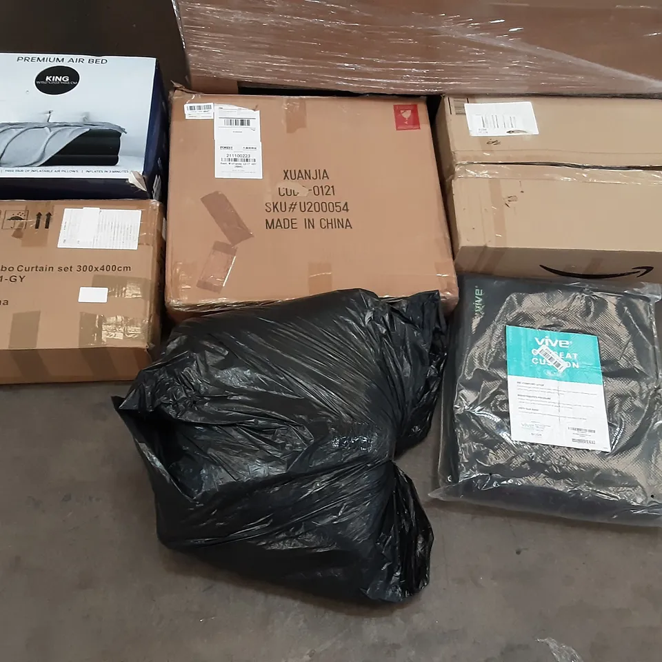 PALLET OF ASSORTED PRODUCTS INCLUDING GAZEBO CURTAIN SET, PREMIUM KING AIR BED, VIVE GEL SEAT, HOMIDEC, STUDIOMASTER 