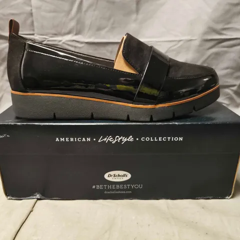 BOXED PAIR OF DR SHOLLS SHOES IN BLACK SIZE 7