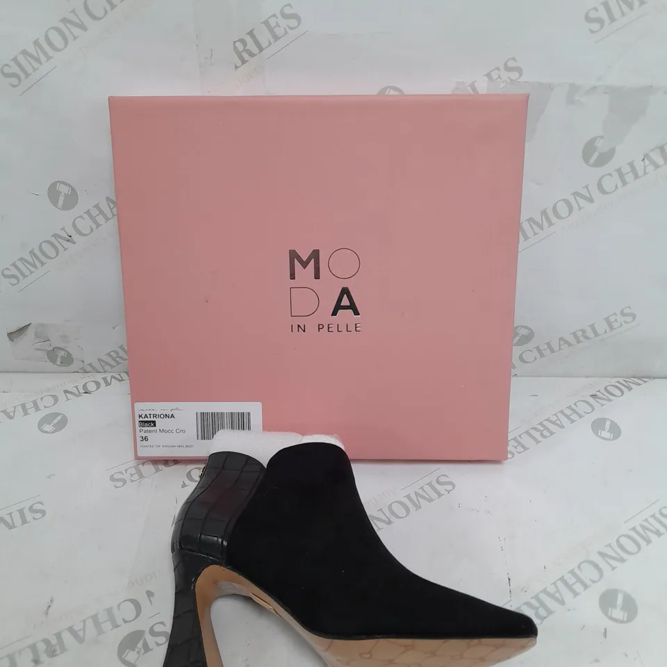 BOXED MODA IN PELLE KATRIONA SWOOSH HEEL BOOT BLACK 36 