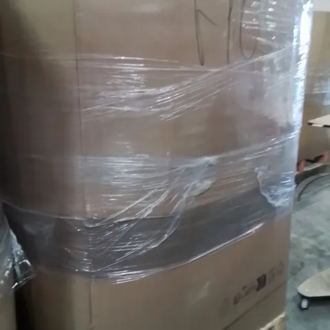 PALLET CONTAINING A LARGE QUANTITY OF HOSES 