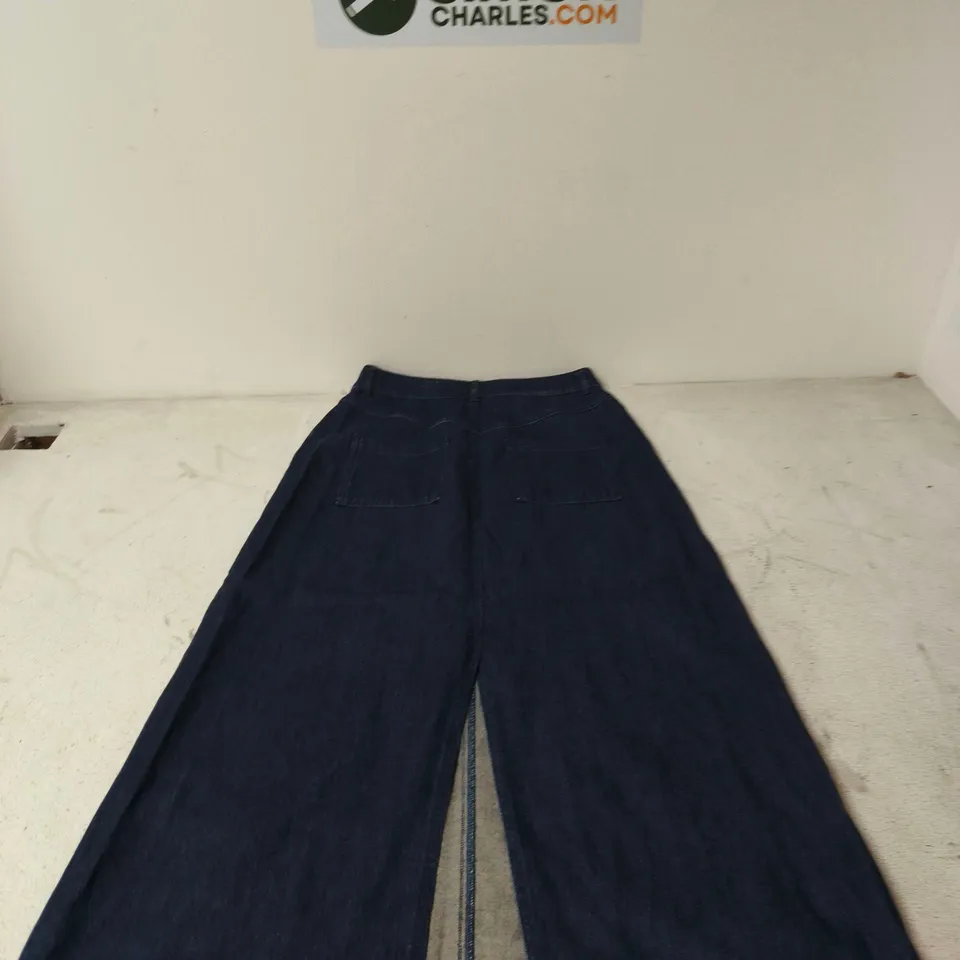 SEASALT CORNWALL DENIM SKIRT– UK 10 (EU 38, US 6) – ORGANIC COTTON