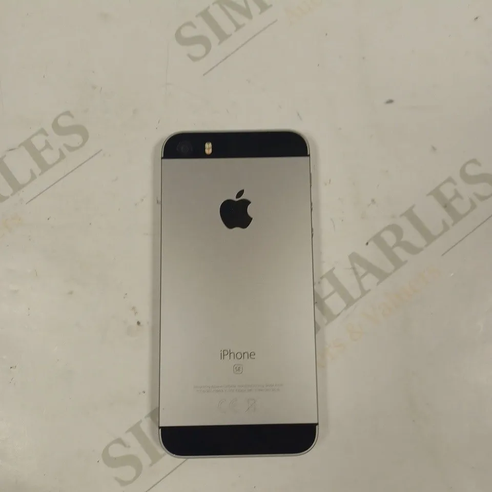 APPLE IPHONE SE SMARTPHONE 