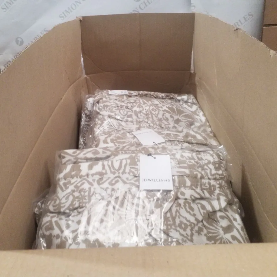 BOXED APPROXIMATELY 31 JD WILLIAM'S CRINKLE PALAZZO TAUPE MULTI