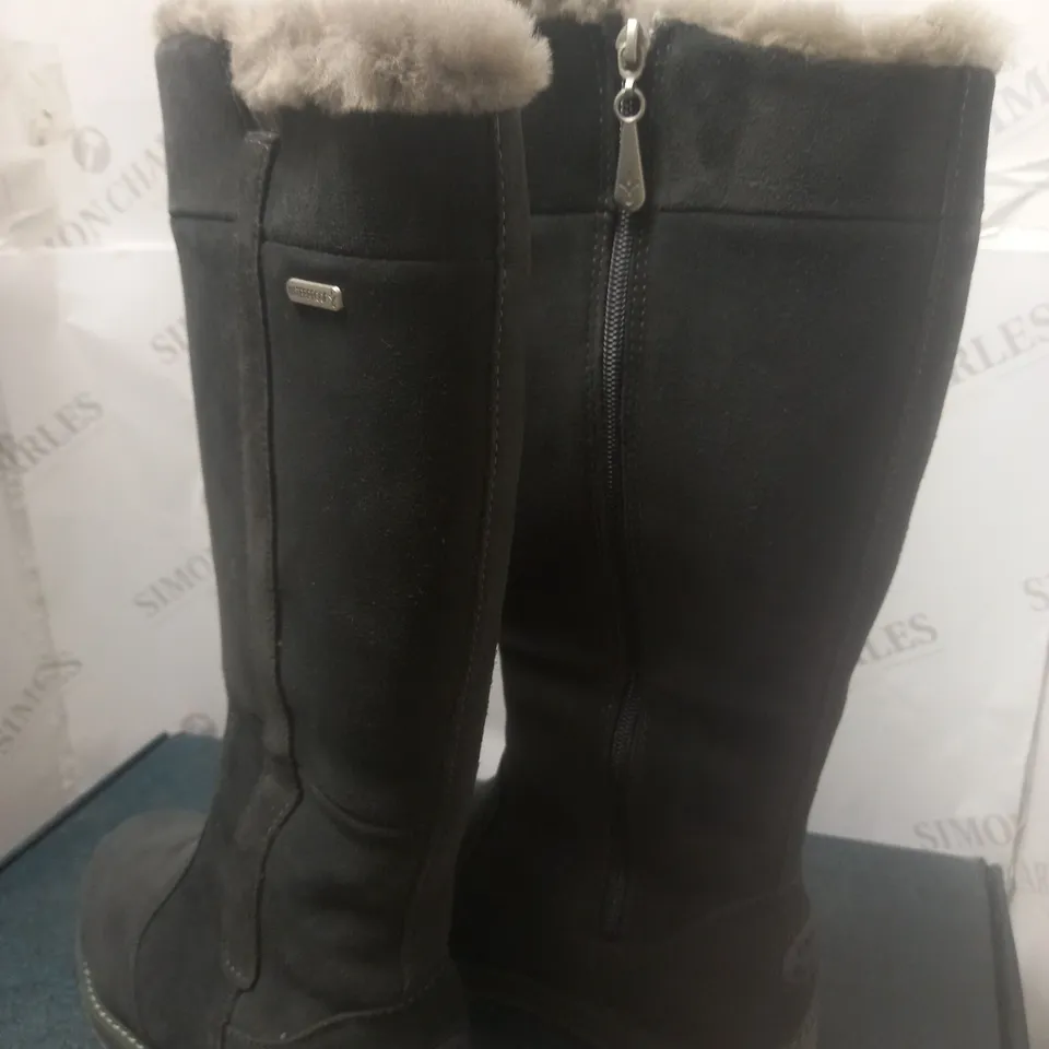 BOXED MOONTA DARK GREY CALF BOOTS