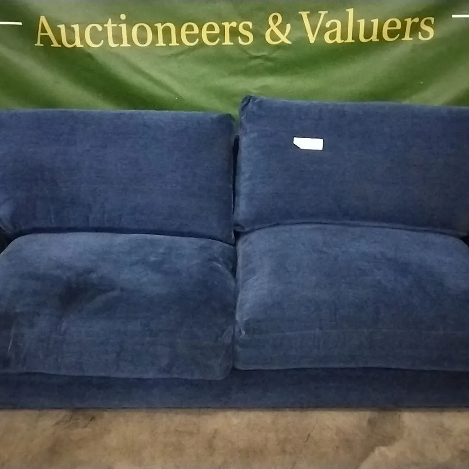 QUALITY DESIGNER LOUNGE CO 3 SEATER SOFA IN NAVY BLUE PLUSH FABRIC 