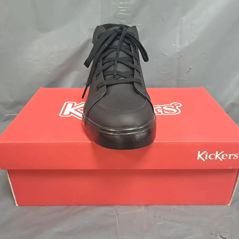 BOXED PAIR OF KICKERS SHOES IN BLACK SIZE EU 38