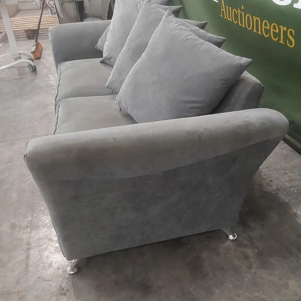 DESIGNER 3 SEATER FABRIC UPHOLSTERED SOFA - GREY