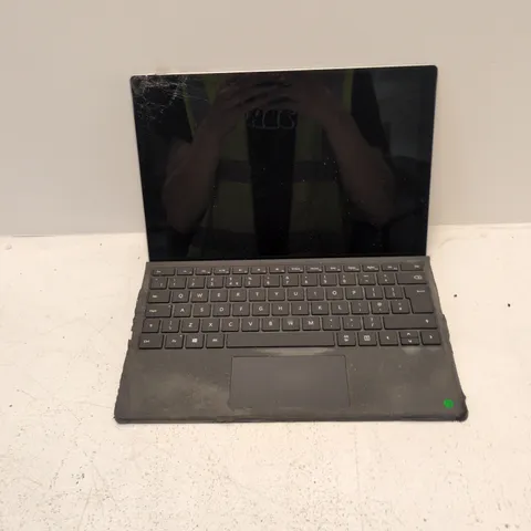 MICROSOFT SURFACE PRO 5 TABLET WITH KEYBOARD