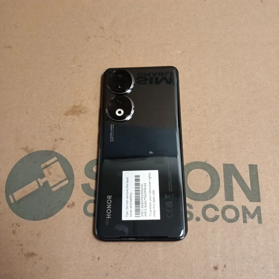 HONOR 90 SMARTPHONE BOXED WITH CABLE