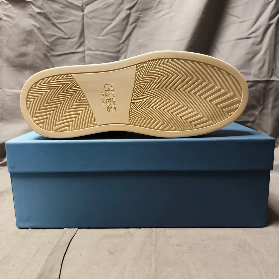 BOXED PAIR OF CLEENS SHOES IN BLACK/GREY SIZE UK 8