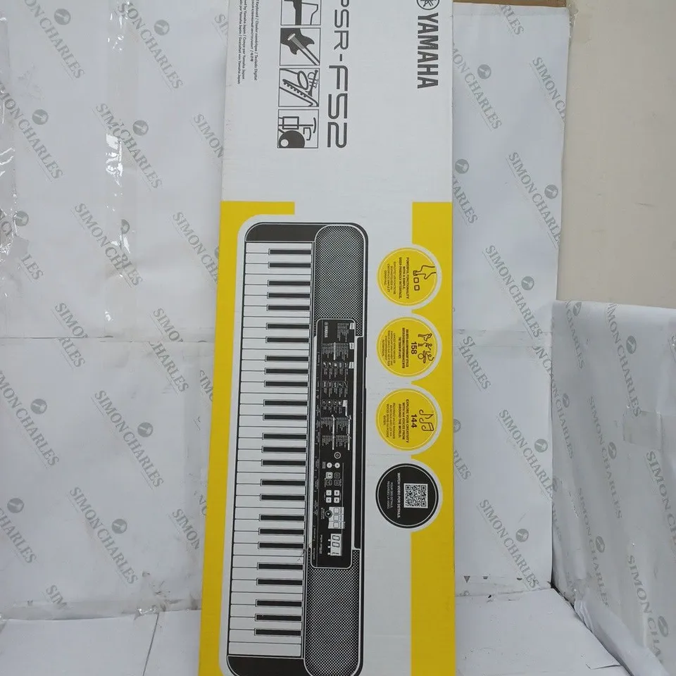 YAMAHA PSR-F52 PORTABLE KEYBOARD PACKAGE