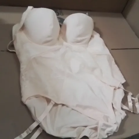 BOXED BRAND NEW APPROXIMATELY 5 SIMPLY BE PADDED BODY SUIT BLUSH SIZE 48D