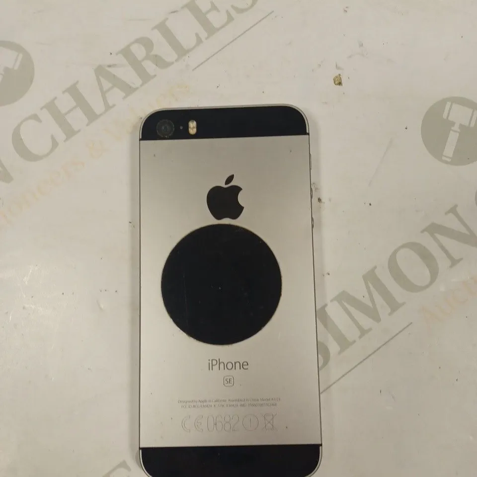APPLE IPHONE SE SMARTPHONE 