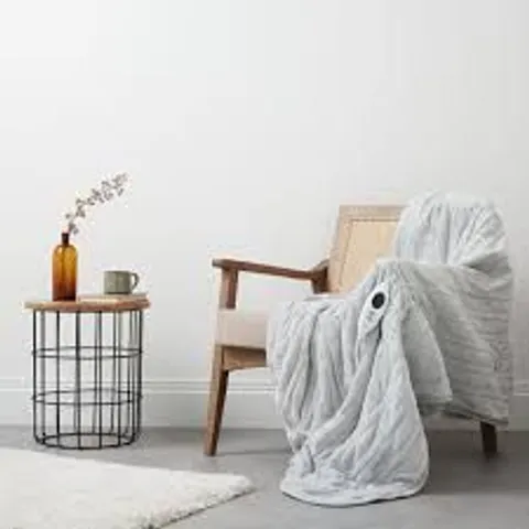 COZEE HOME LUXURY RUCHED FAUX FUR AND VELVETSOFT HEATED THROW