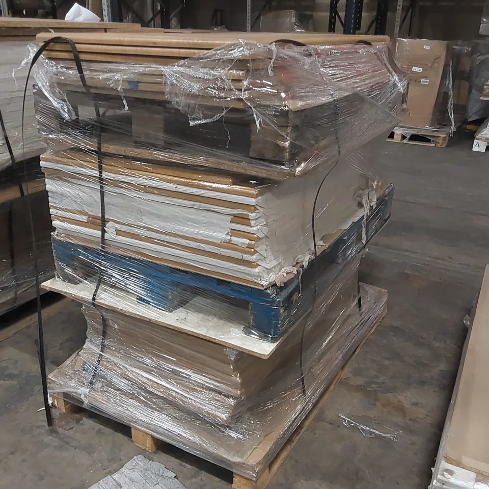 PALLET OF LARGE QUANTITY OF KITCHENS/BEDROOM REPLACEMENT CABINET DOOR/DRAWER/END PANELS IN ASSORTED SIZES