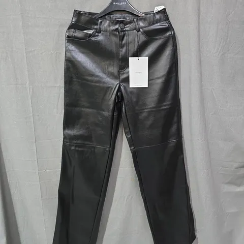 STRADIVARIUS BLACK LEATHER-LOOK TROUSERS, UK 6 (EU 34)