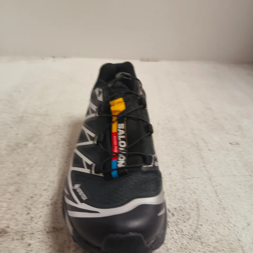 PAIR OF SALOMON GORE-TEX TRAIL RUNNING SHOES –KIDS - SIZE 4.5