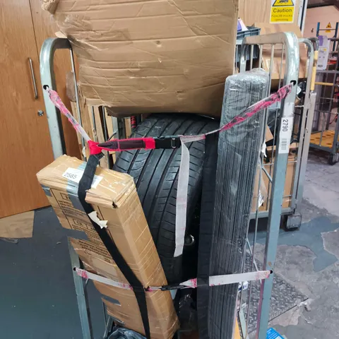 CAGE OF APPROXIMATELY 14 ASSORTED ITEMS INCLUDING XPS SPRINT UNDERLAY , BODY 01 BODY WASH , OXYSEPT DISINFECTING NEUTRALISING SYSTEM AND VARIOUS MARVEL POP COLLECTABLE FIGURES