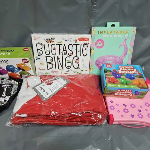 APPROXIMATELY 20 ASSORTED TOYS & GAMES TO INCLUDE BUGTASTIC BINGO, LEAPFROG LEAP START, INFLATABLE SWIM RING, ETC