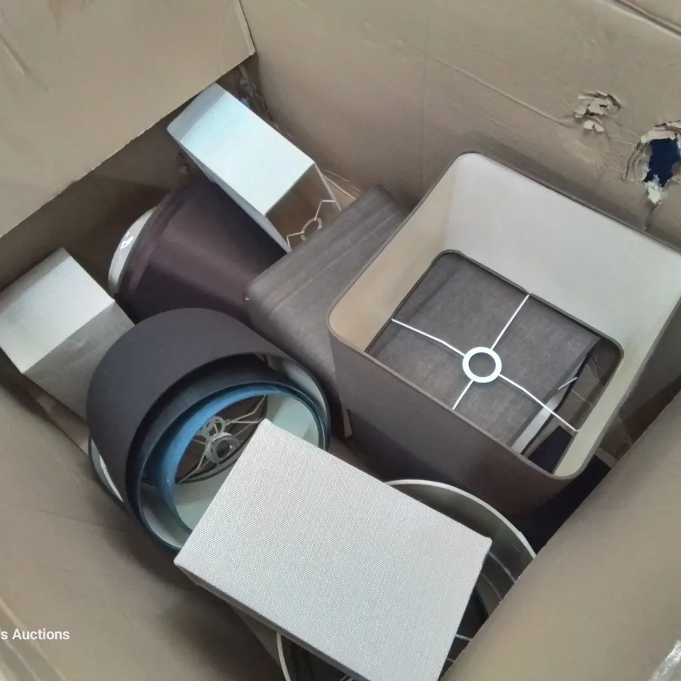 BOX OF APPROXIMATELY 22 ASSORTED TABLE LAMPS & BOX OF ASSORTED LAMPSHADES
