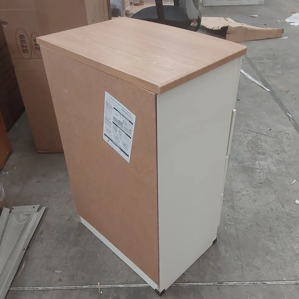 WARWICK CREAM AND OAK 4 DRAWER MIDI CHEST COLOUR: CREAM AND OAK