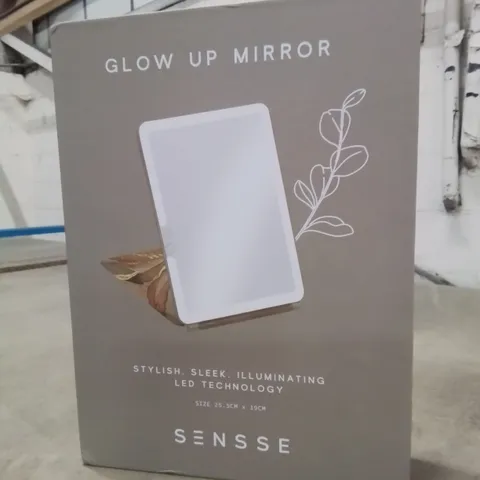 BOXED GLOW UP MIRROR