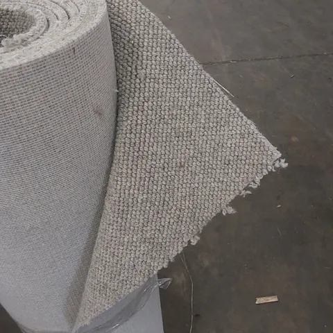 ROLL OF QUALITY CARPET // SIZE UNSPECIFIED 