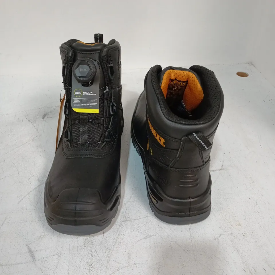 BOXED DEWALT LANDER BLACK SAFETY BOOTS – UK 11 (EU 45)