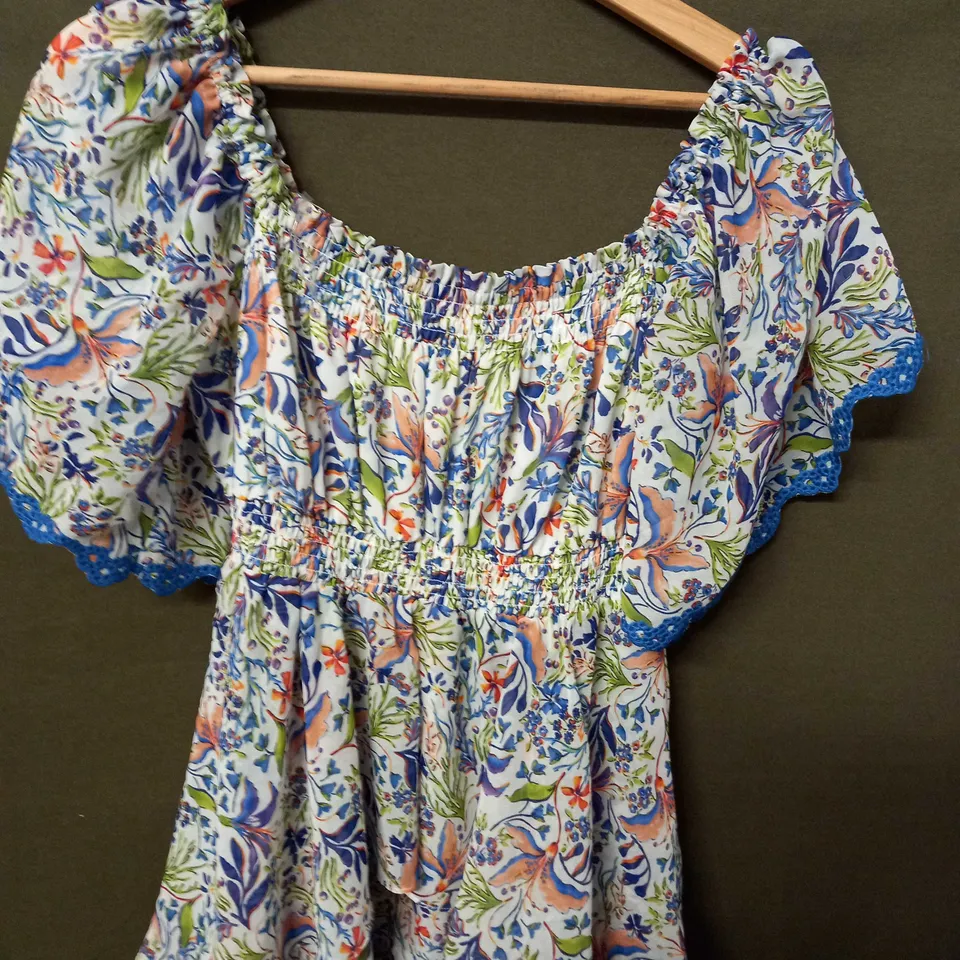 HALE BOB MAXI RUFFLE DRESS IN FLORAL DESIGN WHITE - SMALL