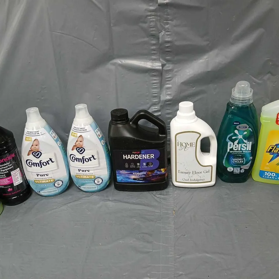 APPROXIMATELY 10 ASSORTED HOUSEHOLD GOODS TO INCLUDE PERSIL WONDER WASH, COMFORT PURE, AND LUXURY FLOOR GEL ETC - COLLECTION ONLY 