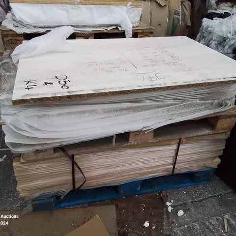 PALLET OF LARGE QUANTITY OF KITCHENS/BEDROOM REPLACEMENT CABINET DOOR/DRAWER/END PANELS IN ASSORTED SIZES