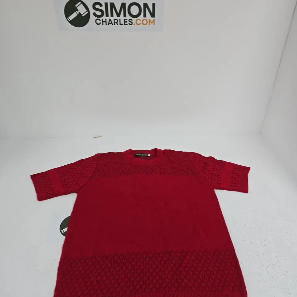 SUGAR CRISP RED KNITWEAR – SIZE M