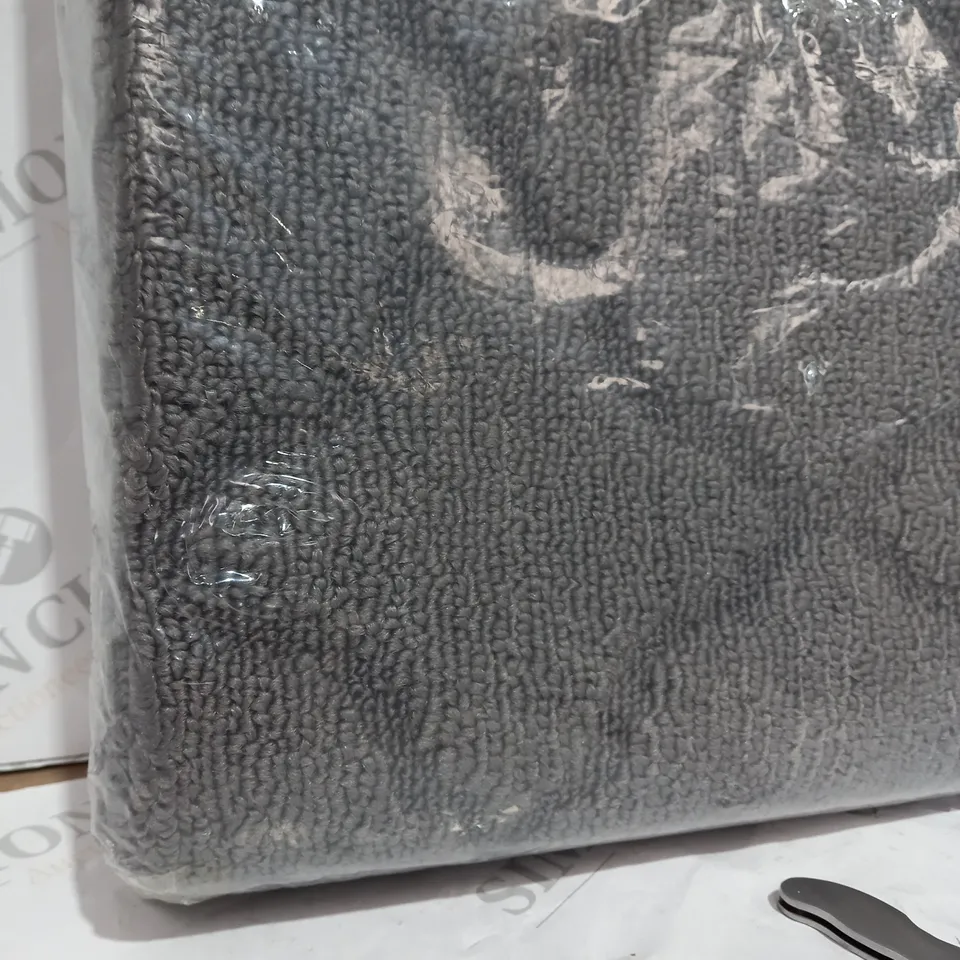 PACKAGED HOMECOMODAR RUNNER RUNG IN GREY WITH PATTERN