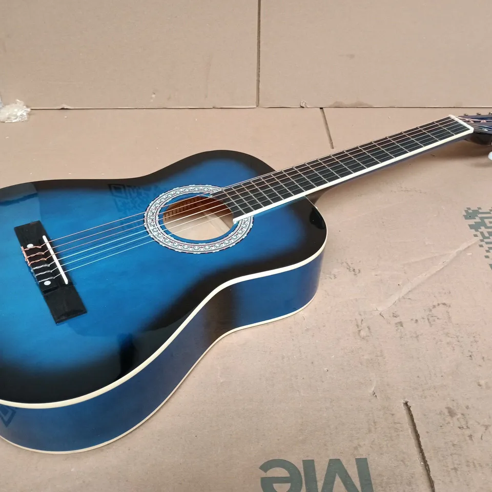 RIO 3 1/4 ACOUSTIC GUITAR 