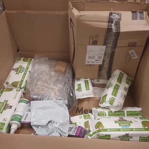 PALLET CONTAINING A VERY LARGE QUANTITY OF ASSORTED PET PRODUCTS