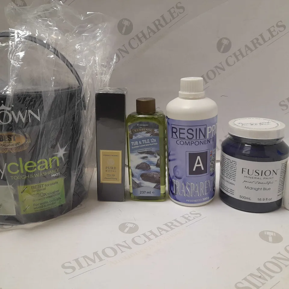 LOT OF APPROX 12 ASSORTED HOUSEHOLD ITEMS TO INCLUDE CROWN  MATT PAINT - MELLOW SAGE, FUSION MINERAL PAINT - MIDNIGHT BLUE, PVA GLUE, ETC