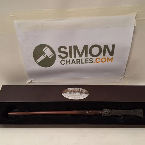 HARRY POTTER WAND PROP – BOXED REPLICA IN PRESENTATION BOX