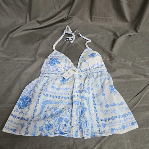 HOLLISTER HALTERNECK TOP IN BLUE FLORAL SIZE S